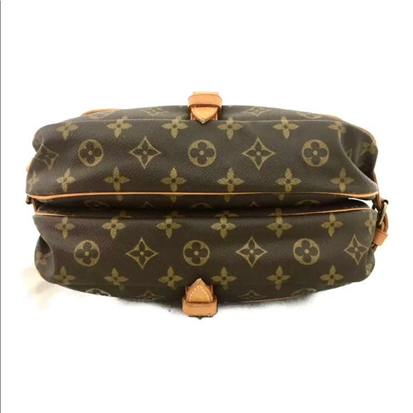 ❌SOLD❌ Louis Vuitton crossbody bag - Picture 3 of 9
